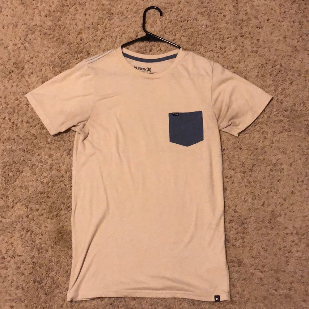Like New Hurley T Shirt w/ Blue Pocket Size Small